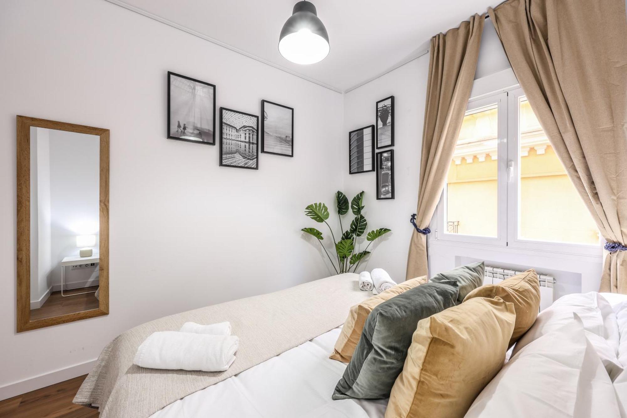 Готель Be Coliving Madrid Centro Екстер'єр фото